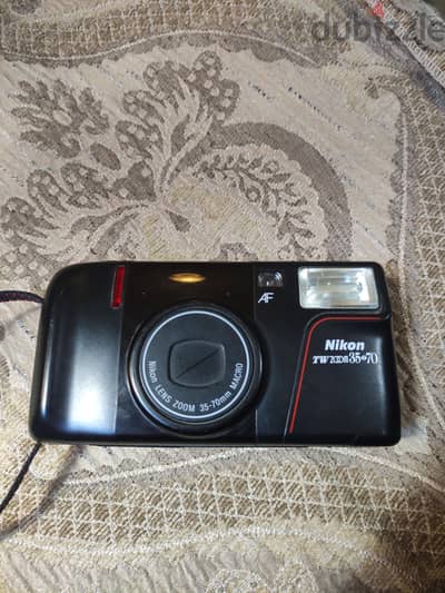 كاميرا Nikon TWZ ZOOM 35<>70