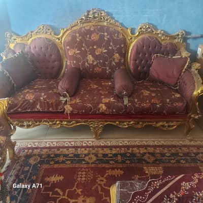 سفره  ٨ كراسي مع النيش و صالون ٢ كنبه و ٢ كرسي
