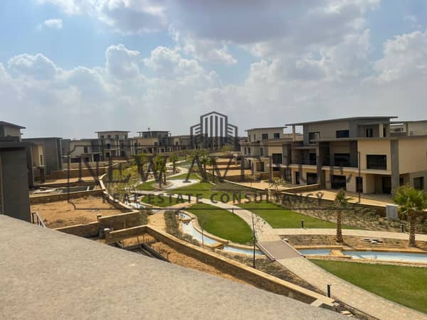 فيلا مميزة  مع حديقة للبيع في سكارليت سوان ليك ريزيدنس القاهرة الجديدة Scarlet Swan Lake Residence من تطوير حسن علام للعقارات