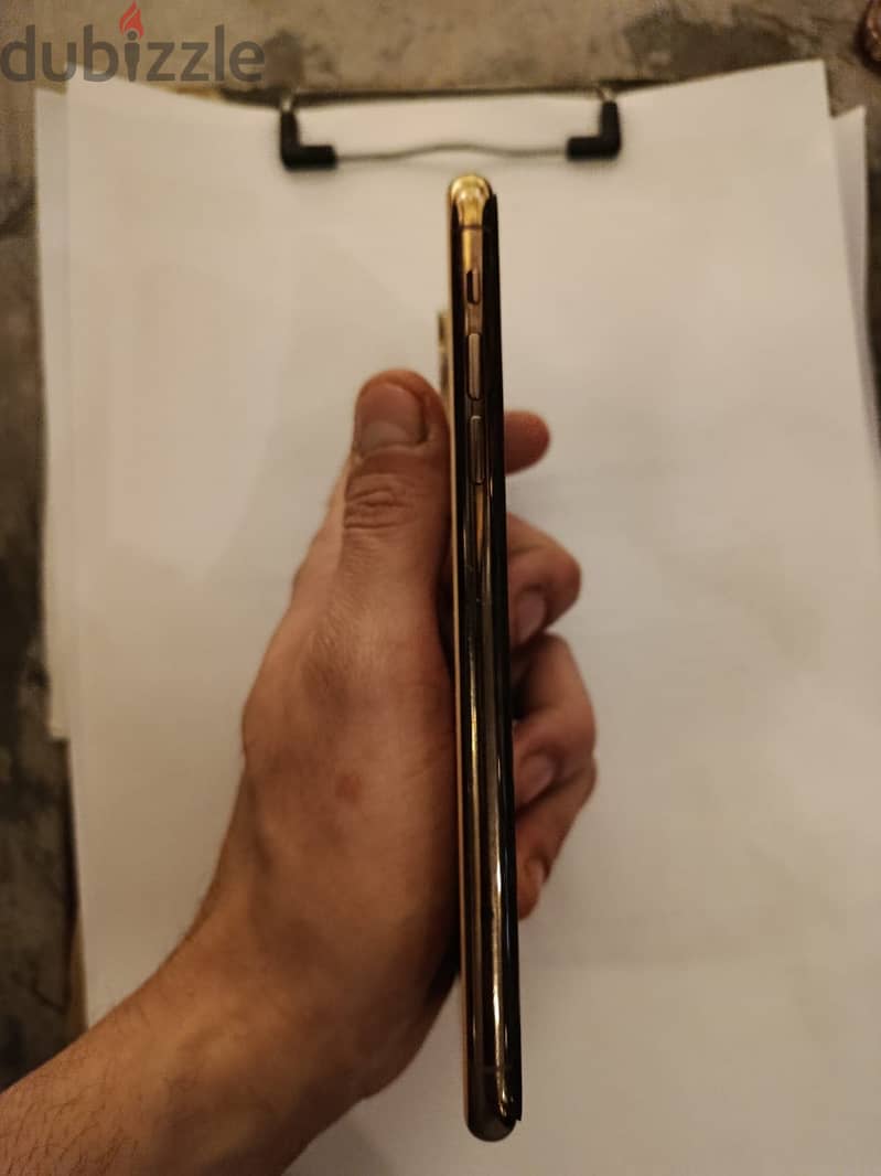 APPLE IPHONE  11pro max 4