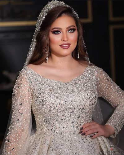 فستان زفاف للبيع