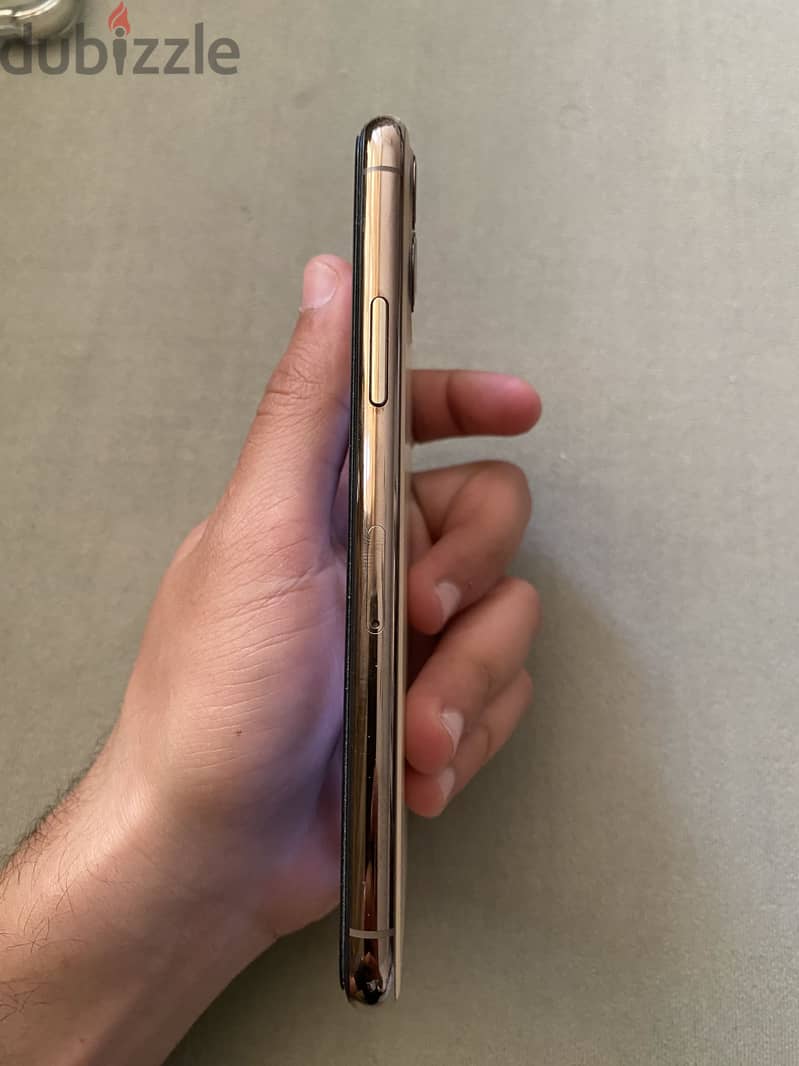 Iphone 11 pro 4