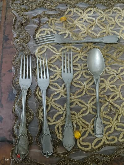 شوكة فضة اصلي 4 شوكة 1 معلقة