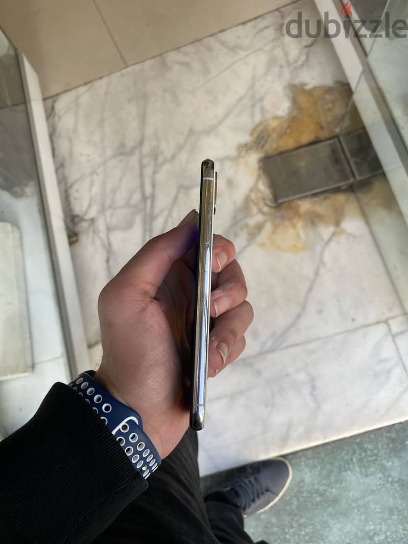 iPhone x 256 3