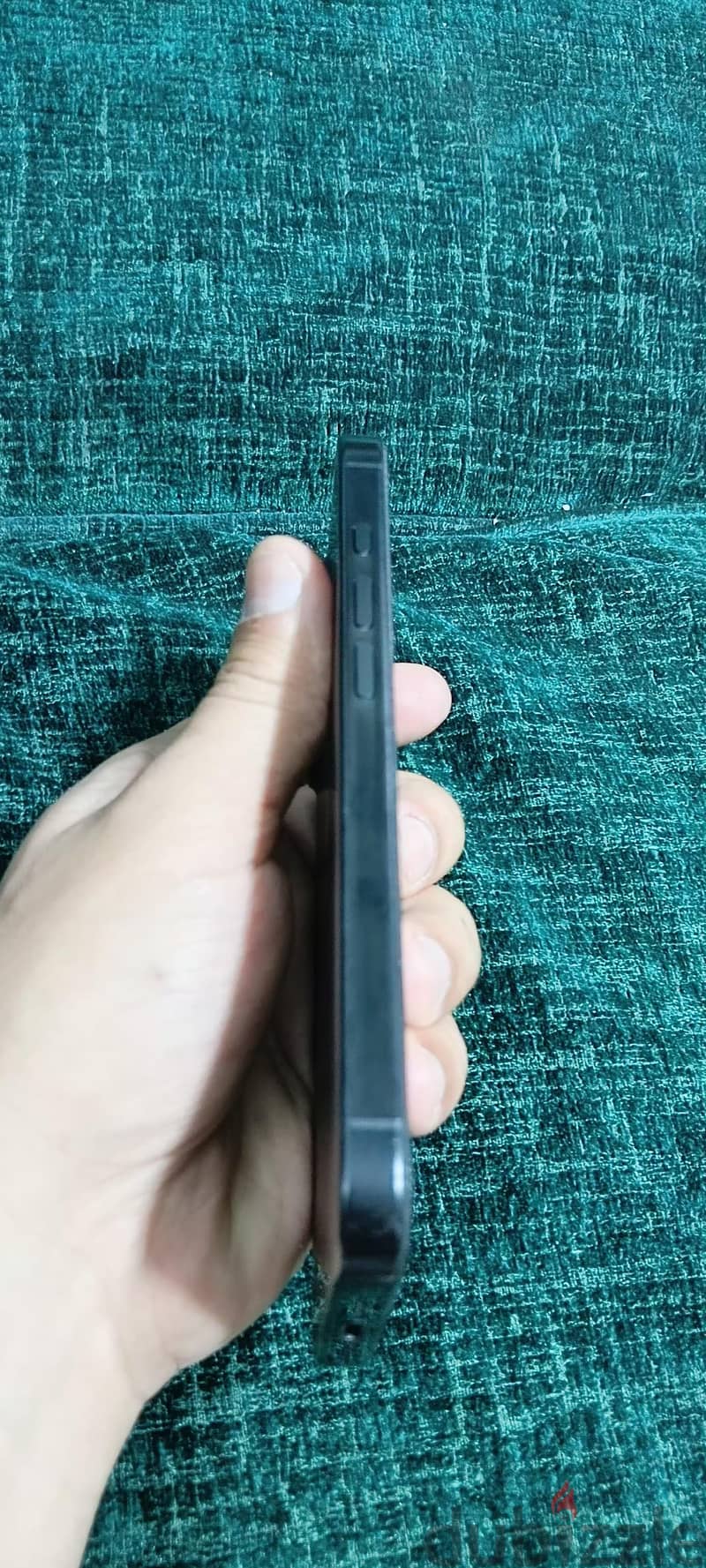 iPhone 16 pro black 1
