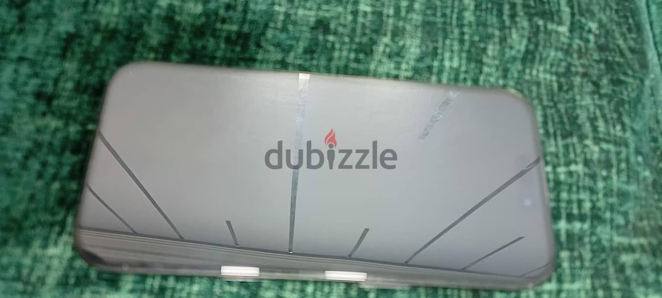 iPhone 16 pro black 4