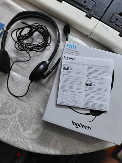 logitech h 111