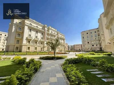 شقة متشطبة بالكامل استلام فورى فى العاصمة الادارية فيو البرج الايقوني