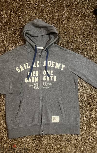 Zipper hoodie