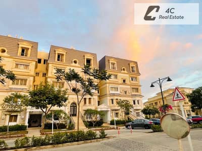 I villa roof ready to move fully finished super lux resale below developer price in Mountain View Hyde Park New Cairo near Golden Square for sale