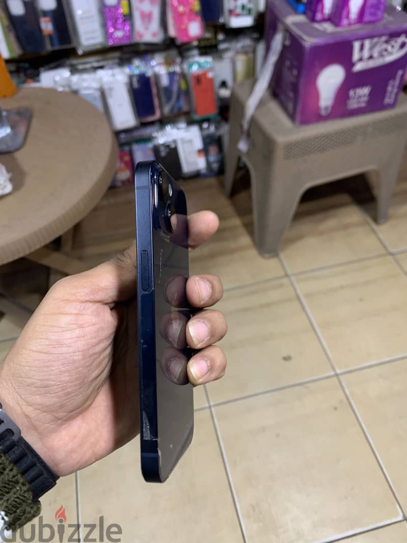iPhone 14 3