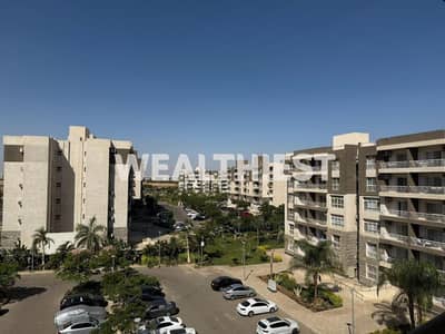 شقة للبيع مقدم وأقساط في B12 مدينتي بارك فيو بتشطيبات خاصة شامل التكييفات والمطبخ وقرب East Hub Mall