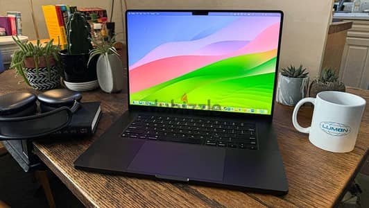 Macbook pro m3 pro 14" 18 Ram 512ssd