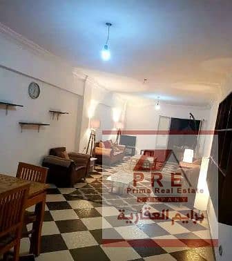 شقه للبيع ف جناكليس بالقرب من شارع ابوقير / مرخصه 150م