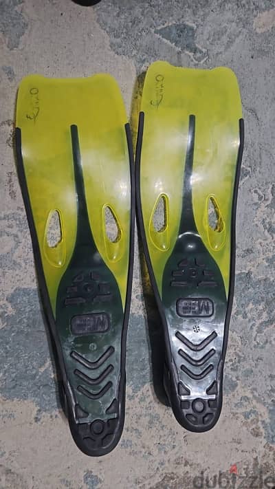 Cobra fins in perfect condition