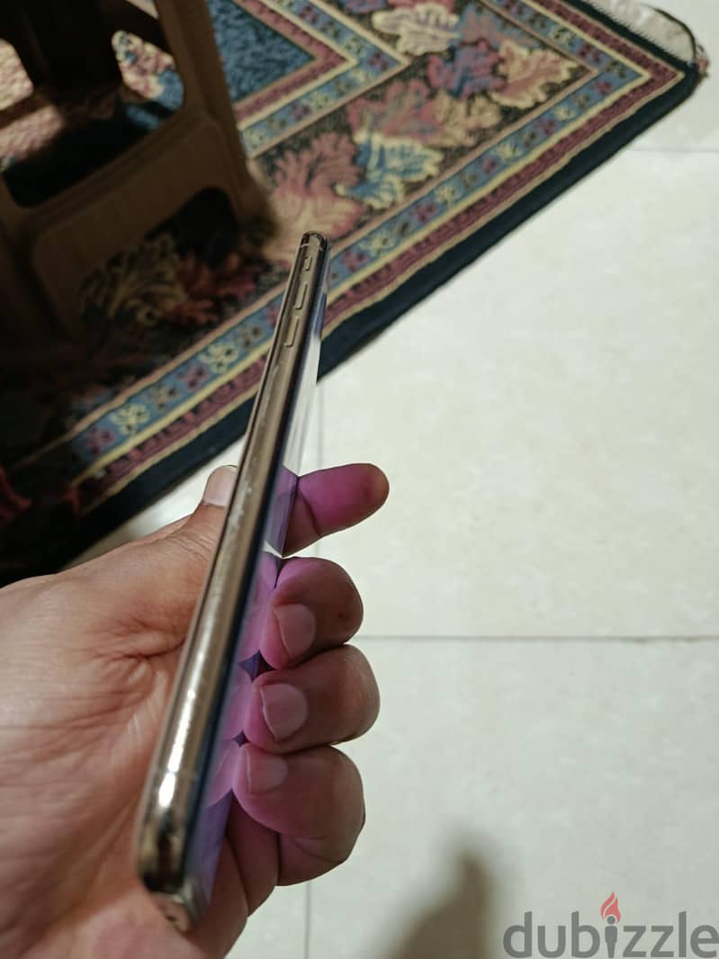 xs max 3
