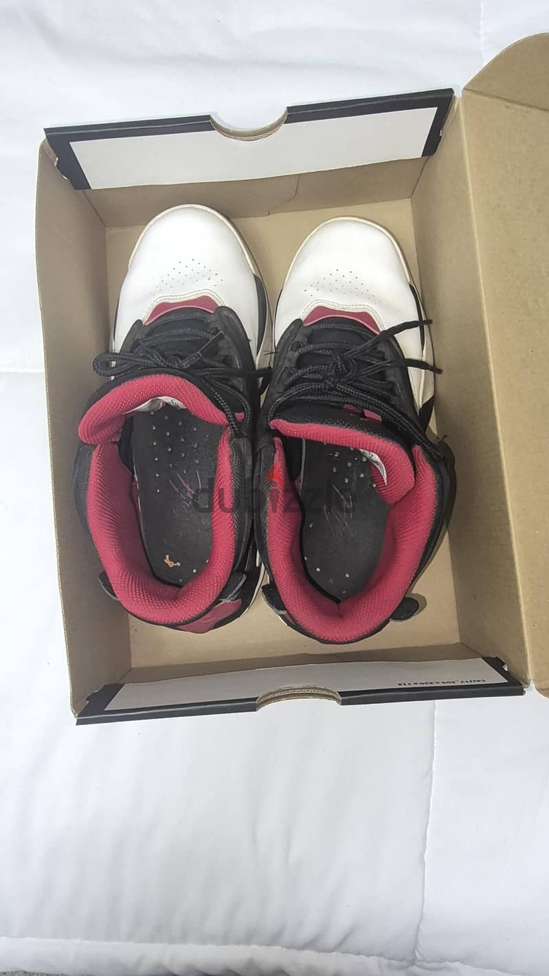 Jordan flights 4
