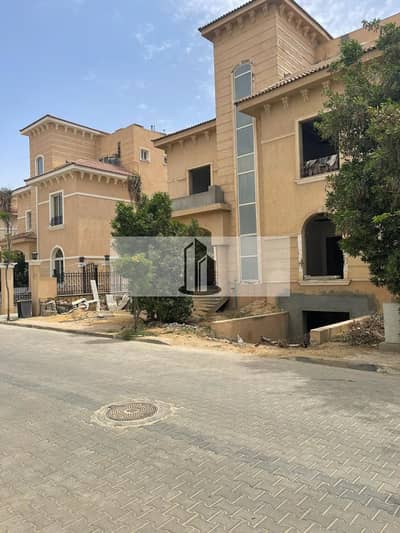 Standalone villa for sale, 3/4 finished, in Rehana Compound, First Settlement
