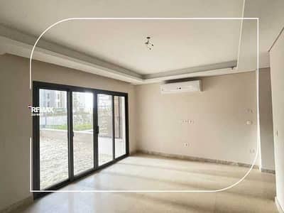 شقة  بحديقة للإيجار في زيد ويست بإطلالة على اللاندسكيب مباشرة بتصميم مميز جدا