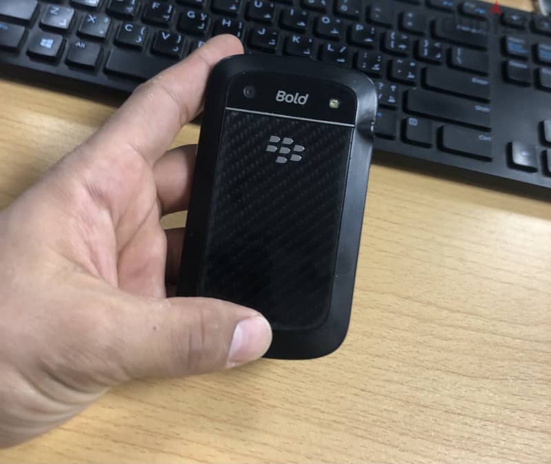 Black berry bold excellent condition 1