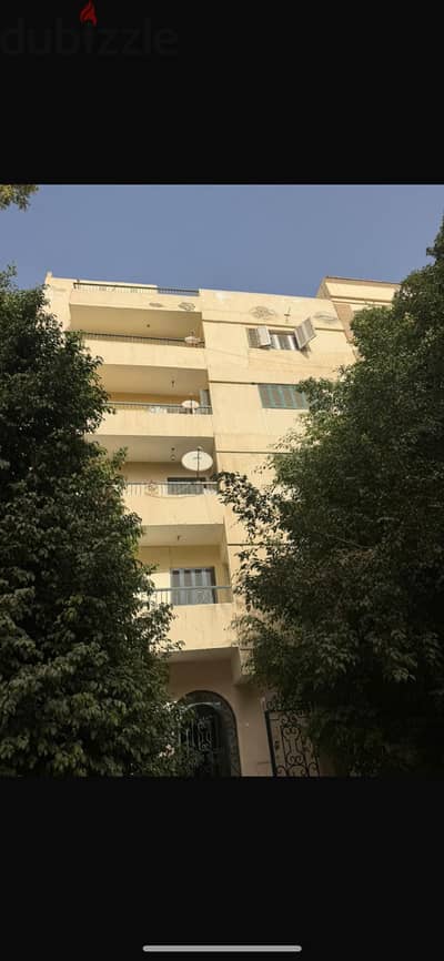 عمارة سكني للبيع في مدينة السادس من اكتوبر  _ الحي الرابع