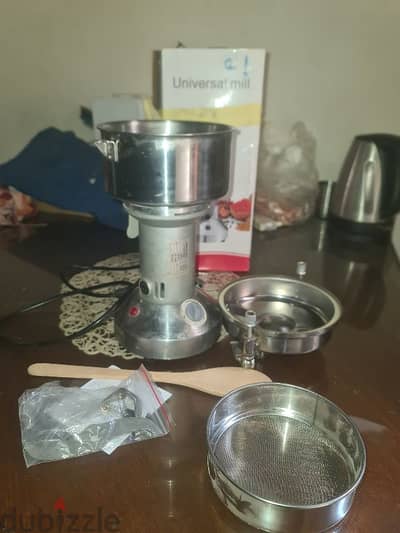 مطحنة توابل