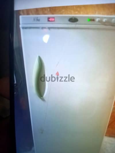 للبيع ديب فريزر كريازي5درج استعمال شهور