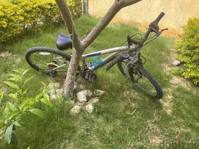 دراجه Schwinnوارد الخارج
