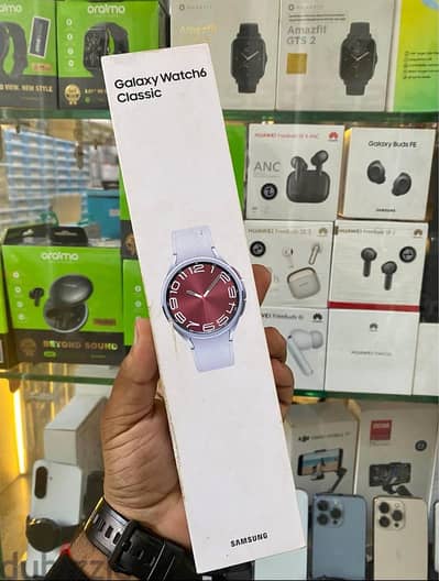 samsung Galaxy watch6 classic 43m جديدة متبرشمة ضمان محلي سنة