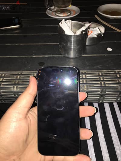 ايفون 17 60 شحنه