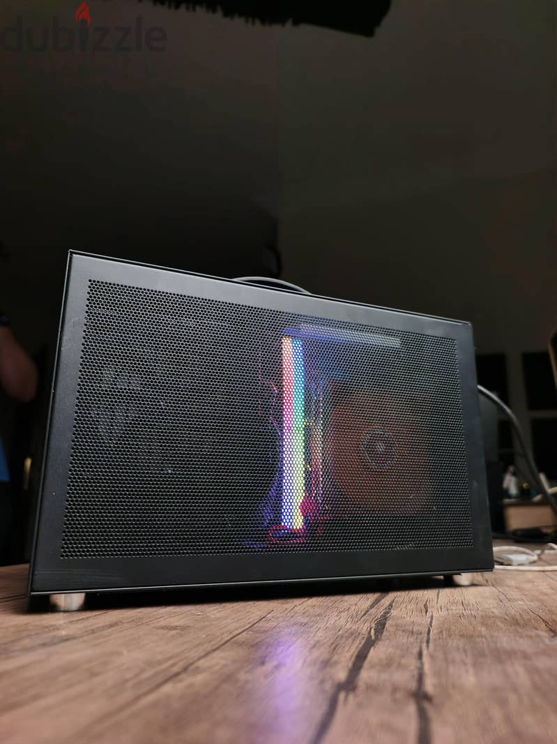 MINI ITX GAMING PC 8