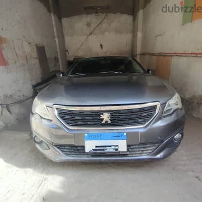 سيارة بيجو ٣٠١ موديل ٢٠٢٠ للبيع بحالة ممتازة