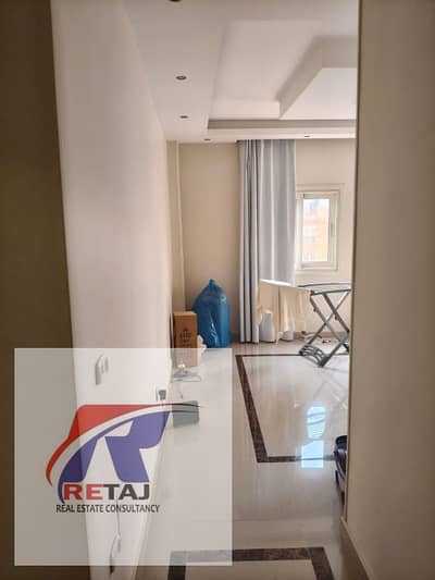 New apartment for rent with ultra-super-lux finishing for 15,000 EGP per month in the Fifth Settlement, South Investors area.