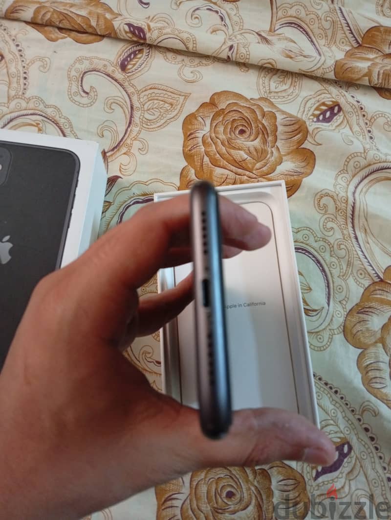 iPhone 11 2