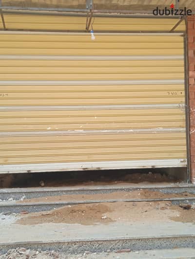 محل للبيع بحدائق الاهرام طوب احمر 102 متر