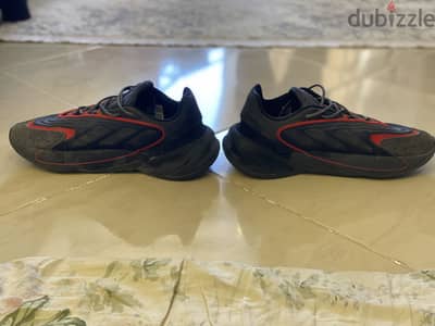 كوتشي ADIDAS اصلي جديد من غير بوكس