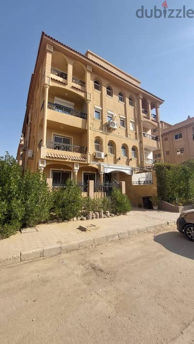 شقة بالروف فى التوسعات الشمالية، اكتوبر باراديس