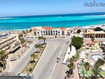 فرصة العيد الذهبية – شقة صف أول على البحر  عيش أجواء العيد في مطروح