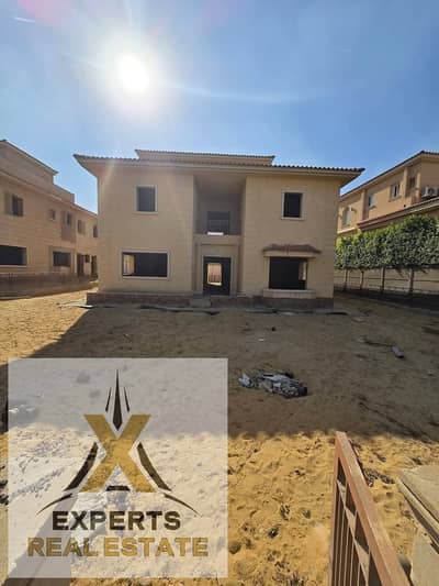  فيلا مستقله للبيع بمدينتي نموذج E بإطلالة رائعه علي فيو وأيد جاردن