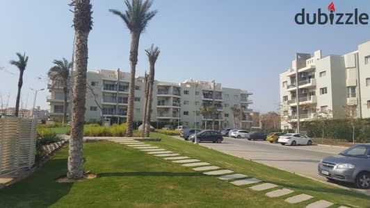 شقه للايجار 3 غرف دور اول بالمطبخ و تكيفيات في كمبوند ذا ادريس الشيخ زايد