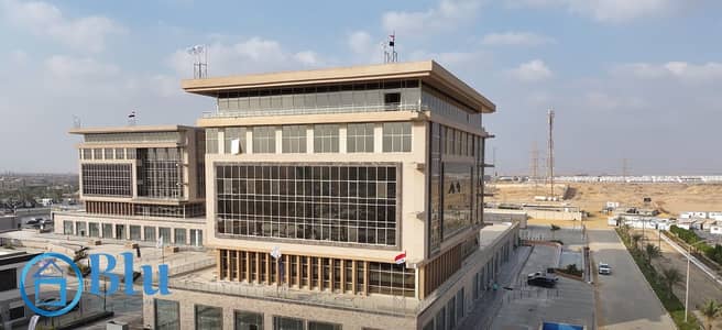 مكتب إداري جاهز للعمل بمساحة 360م في ثري تاورز مول