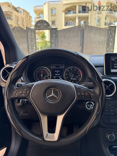 Mercedes B200 2013