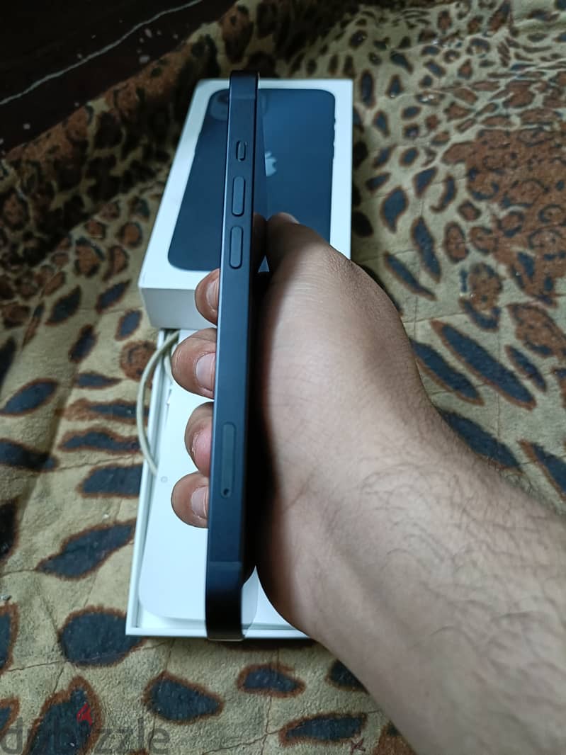 IPhone 13 3