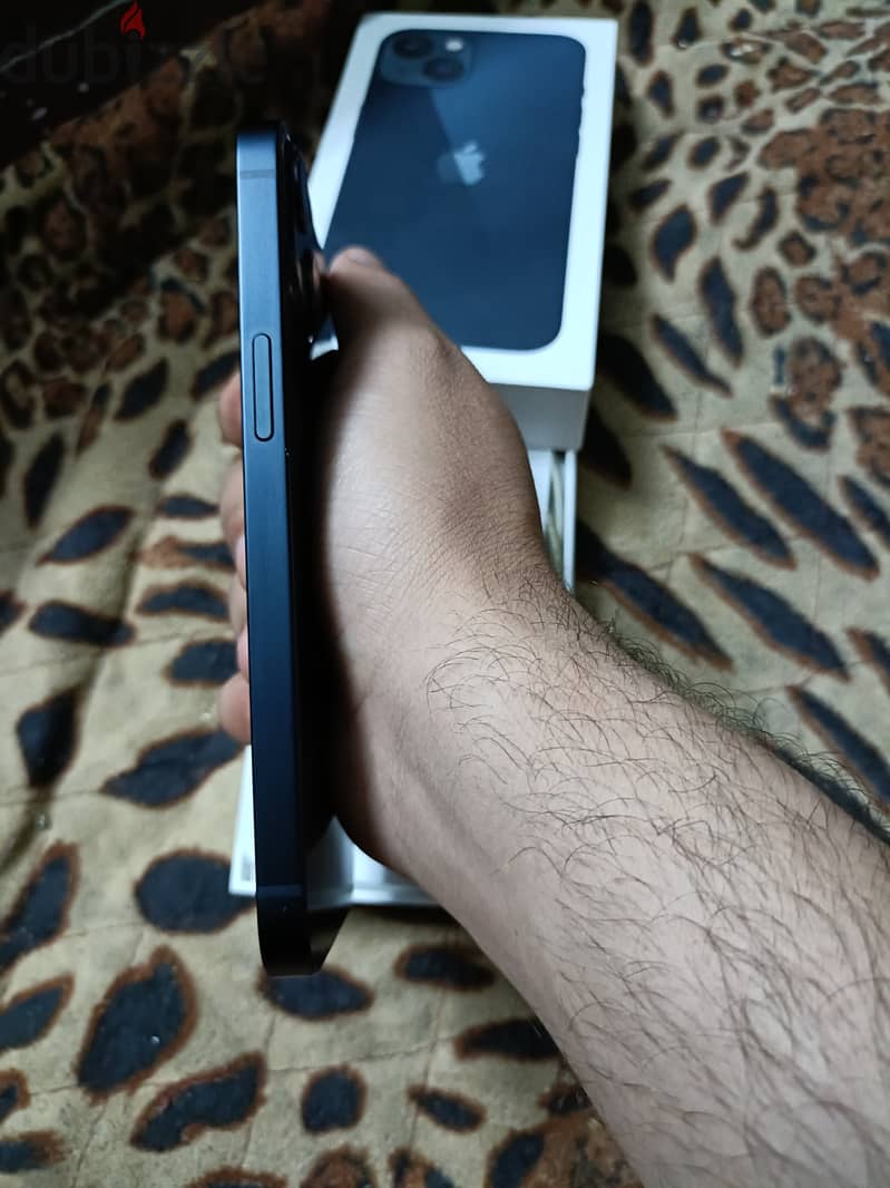 IPhone 13 4