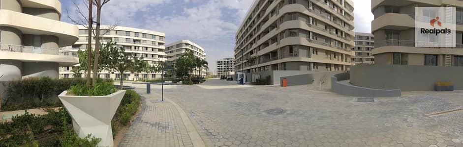 3 غرف نوم للبيع في بلوم فيلدز المستقبل سيتي Bloomfields el mostakbal city - موقع متميز بسعر إجمالي !!!