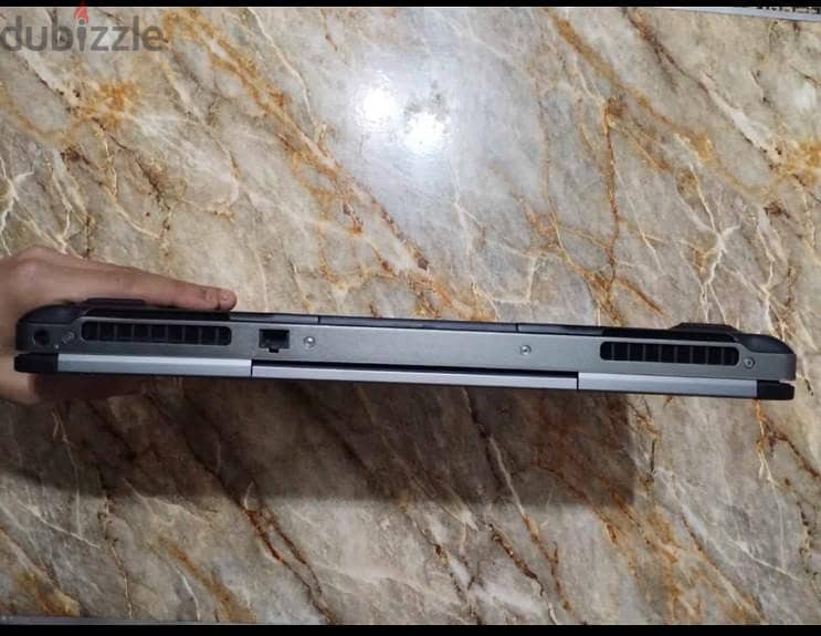 Dell precision 7720 1