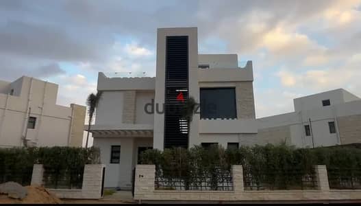 للبيع فيلا B نور فيو جاردن بسعر مميز لسرعه البيع