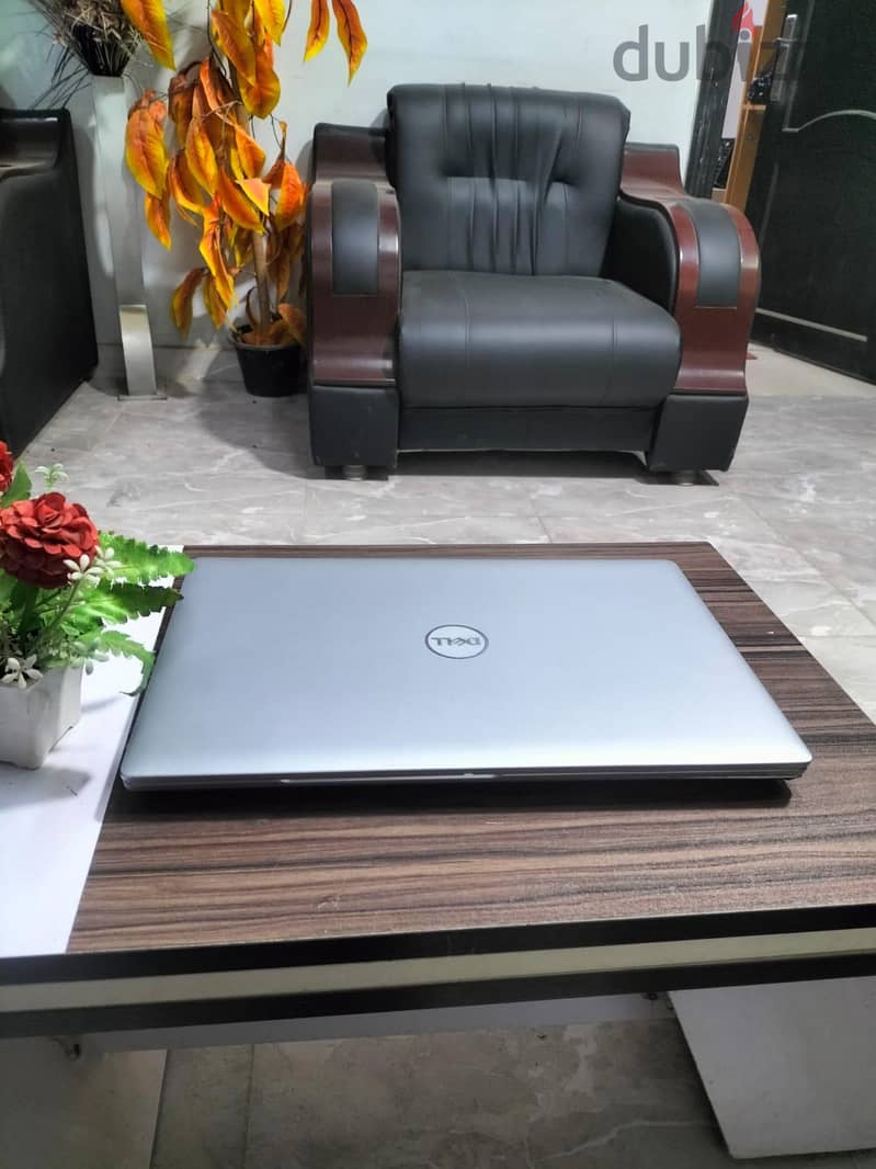  Dell Precision 3561  3