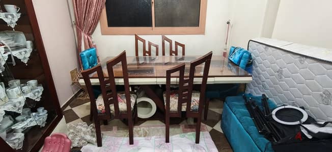 سفرة و ٦ كراسي