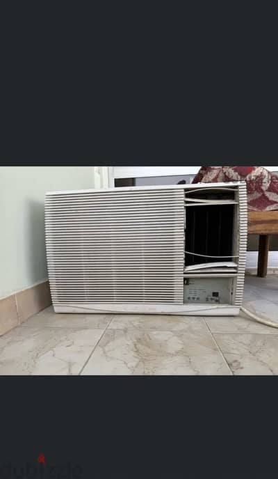 تكيف كارير ٢. ٢٥ ح يعمل بكفائة